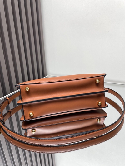 フェンディバッグ全体デザイン